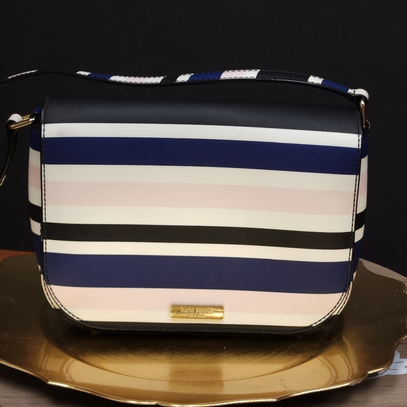 Kate Spade Crossbody - Picture 1 of 10